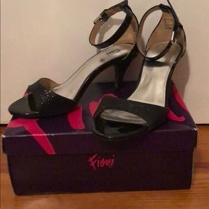 Fiomi Black Strapped Heels